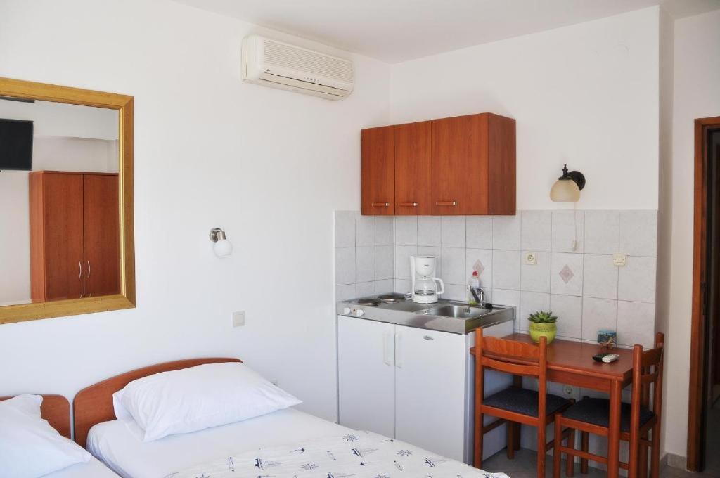 Sunrise Apartments And Studio Apartments 1 Lokva Rogoznica Dış mekan fotoğraf